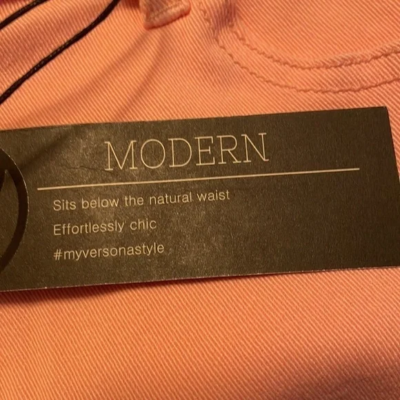 VERSONA Scalloped Hem Modern Rise Size 10